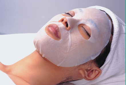 What do you mean by a Facial Mask?